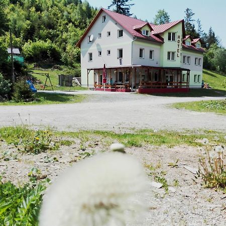 Hotel Bocy Oscadnica Bagian luar foto