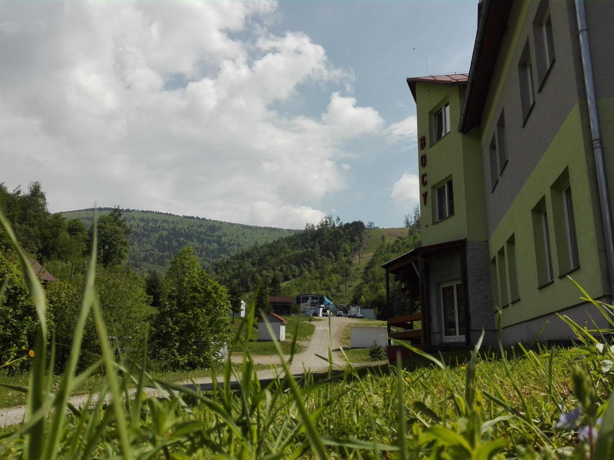 Hotel Bocy Oscadnica Bagian luar foto