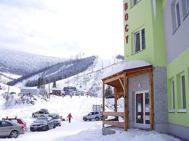 Hotel Bocy Oscadnica Bagian luar foto
