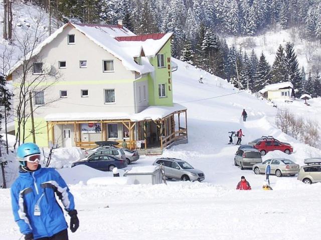 Hotel Bocy Oscadnica Bagian luar foto