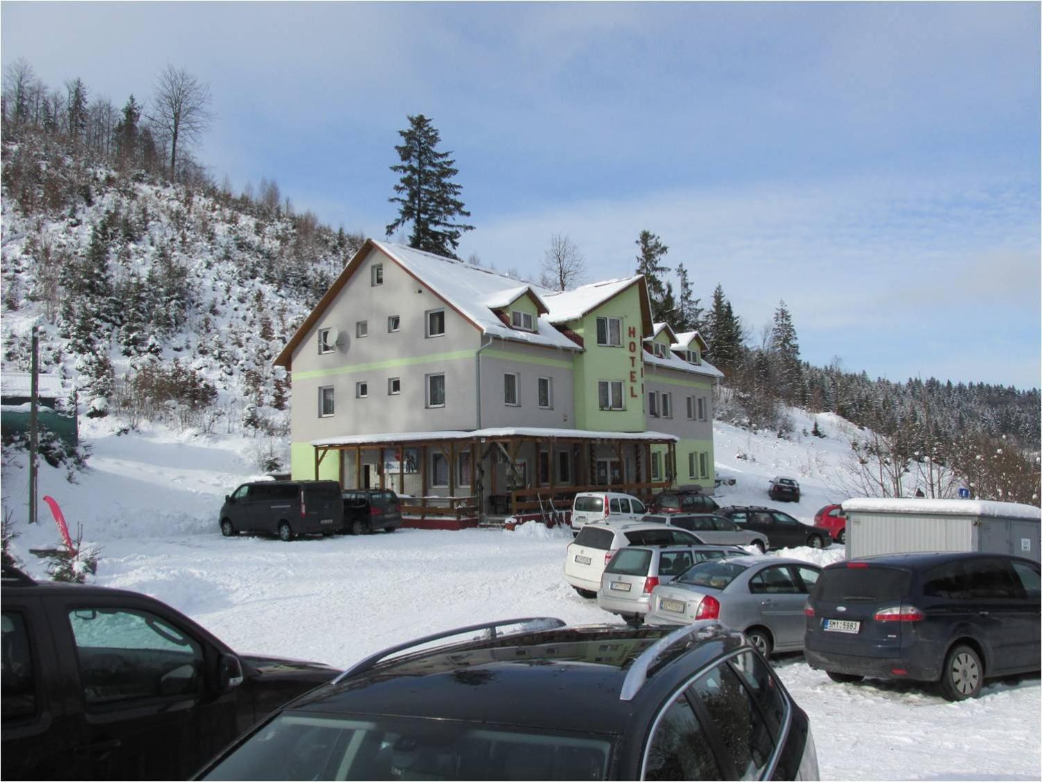 Hotel Bocy Oscadnica Bagian luar foto